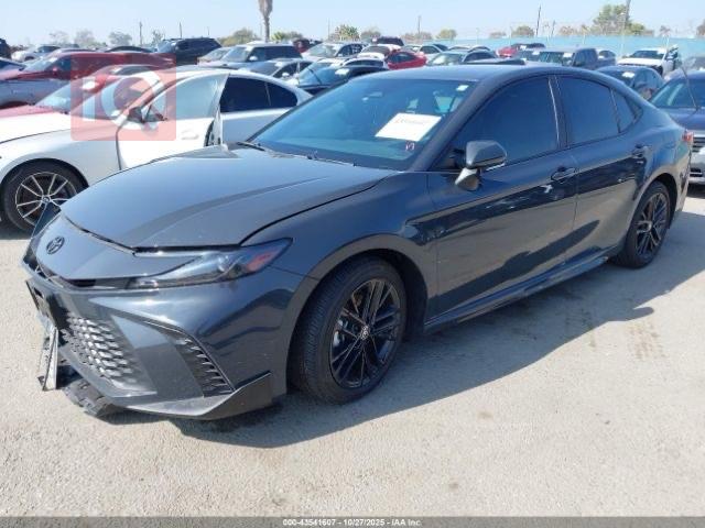 تويوتا كامري